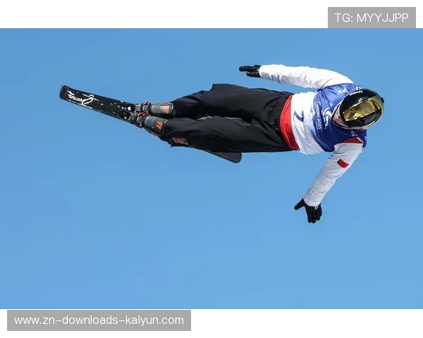 李心鹏夺自由式滑雪空中技巧世界杯冠军，中国男队表现亮眼